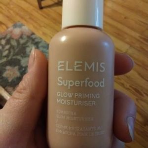 Elemis super good glow priming moisturizer